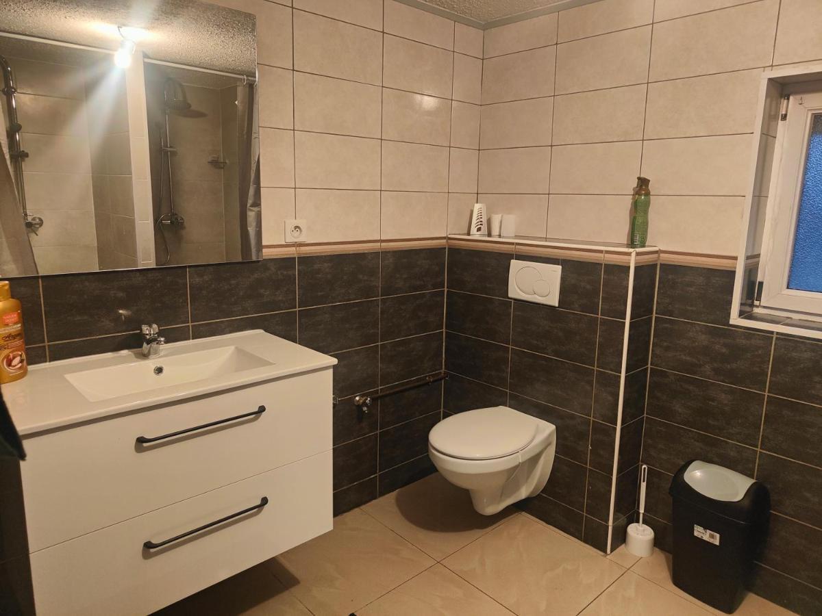 Chambre Climatisee Et Cosy Auberge Du Manala Hotel 24 24 생루이 외부 사진